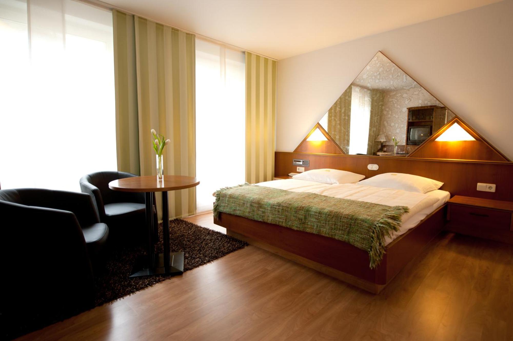 Classic Hotel קארסט מראה חיצוני תמונה