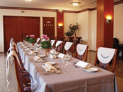Classic Hotel קארסט מסעדה תמונה