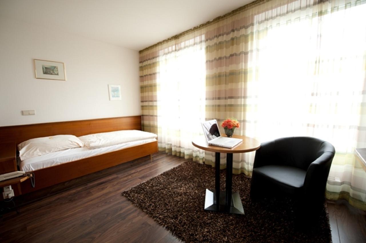Classic Hotel קארסט מראה חיצוני תמונה